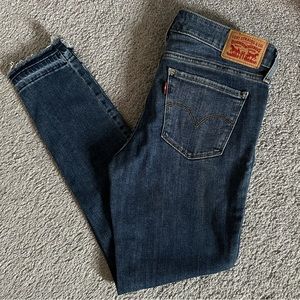 Levi’s 711 Skinny Jeans